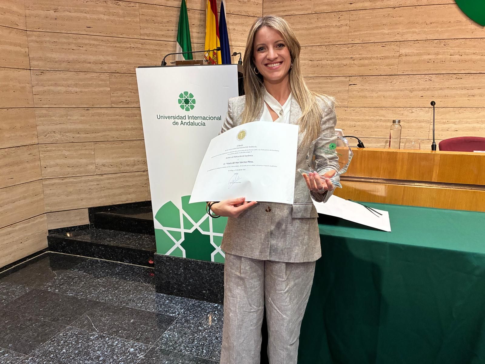 premio UNIA 1 (1).jpg