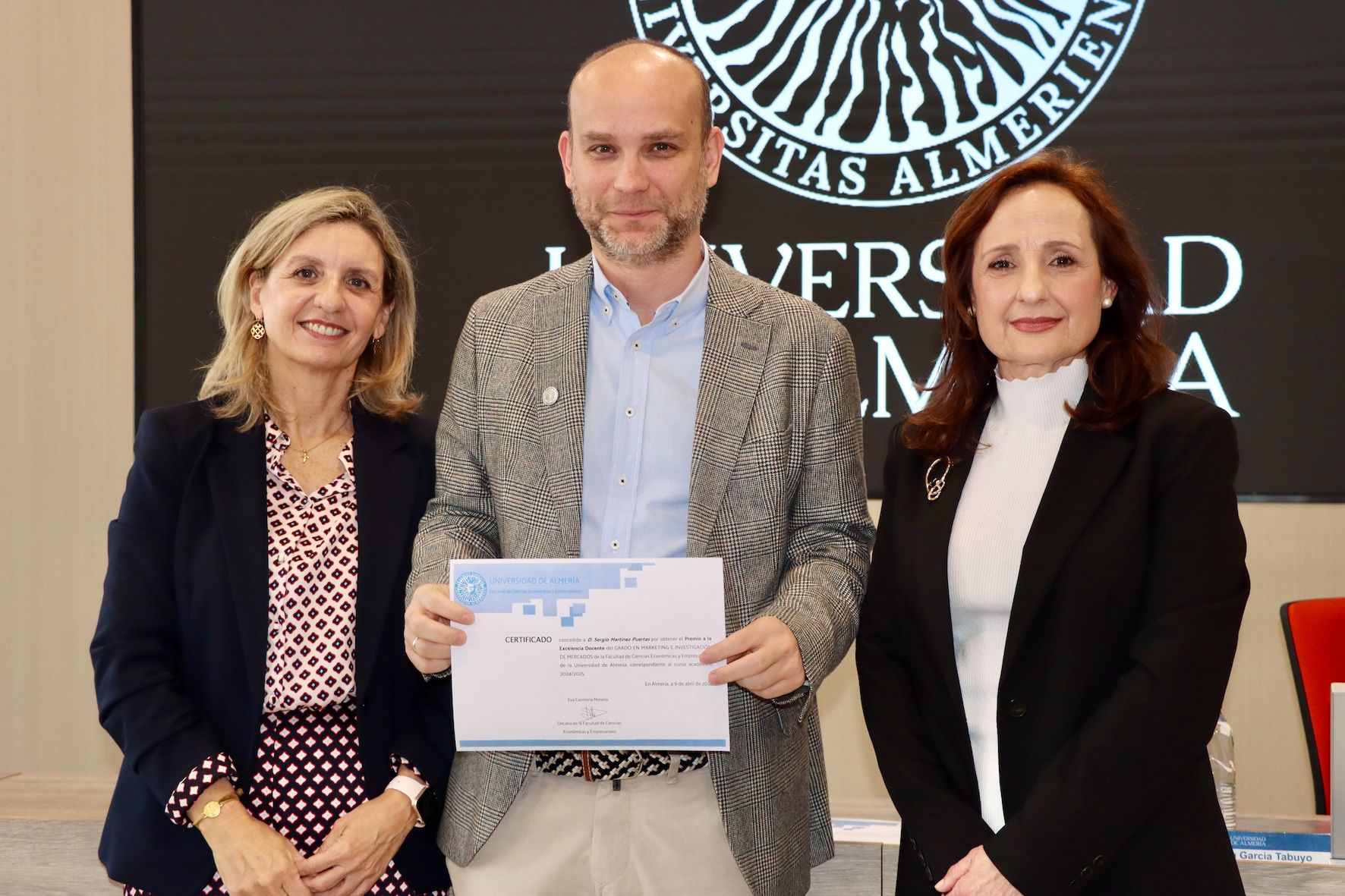 FOTO 14 UAL 9 ABRIL 2026 PATRÓN EMPRESARIALES.jpg