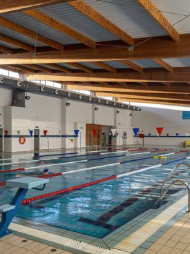 Centro deportivo y Piscina Cubierta