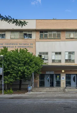 Edificio Científico-Técnico III (Matemáticas e Informática)