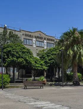 Escuela Superior de Ingeniería